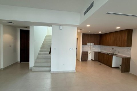 3 bedrooms Villa in Town Square, UAE No. 148401 4