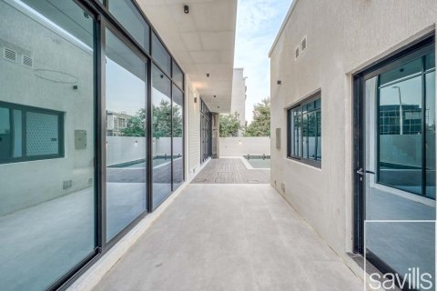 Вилла с 5 спальнями в Nad Al Sheba 1, ОАЭ №136652 24