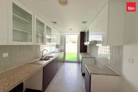 3 bedrooms Townhouse in Dubai, UAE No. 170052 3