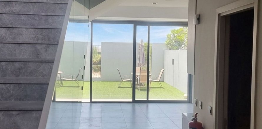 Townhouse de 2 dormitorios en Mohammed Bin Rashid City, UAE No. 170053