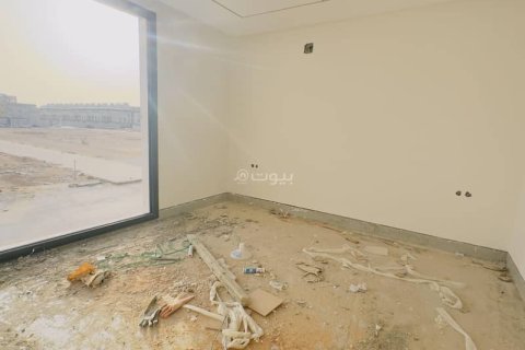 Villa de 6 dormitorios en Riyadh, Saudi Arabia No. 99593 4