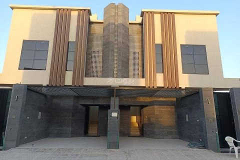 Apartment de 4 dormitorios en Riyadh, Saudi Arabia No. 99668 1