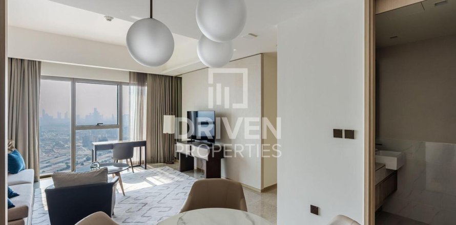Квартира с 1 спальней в Address Harbour Point, ОАЭ №193626