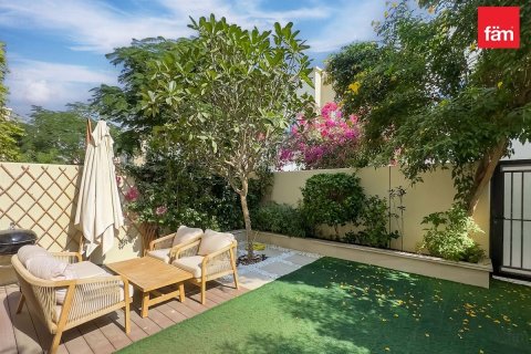 2 bedrooms Townhouse in Dubai, UAE No. 137362 8