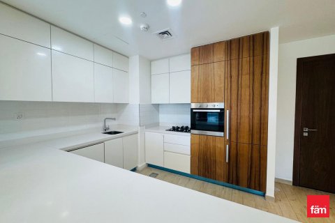 2 bedrooms Apartment in Dubai, UAE No. 163241 17
