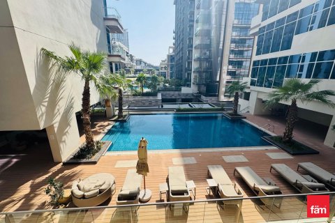 2 bedrooms Apartment in Dubai, UAE No. 163241 5