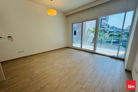 2 bedrooms Apartment in Dubai, UAE No. 163241 8