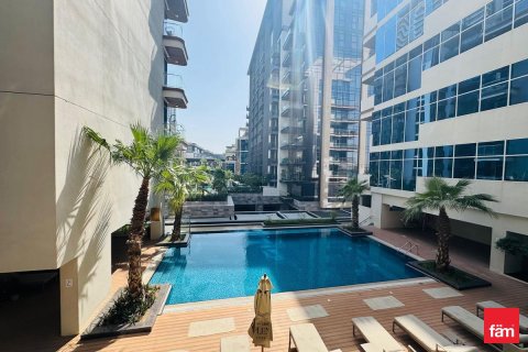 2 bedrooms Apartment in Dubai, UAE No. 163241