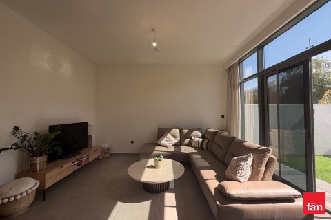 3 bedrooms Villa in Dubai, UAE No. 163242 9