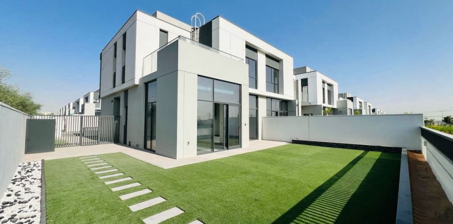 4 bedrooms Townhouse in Al Furjan, UAE No. 163247