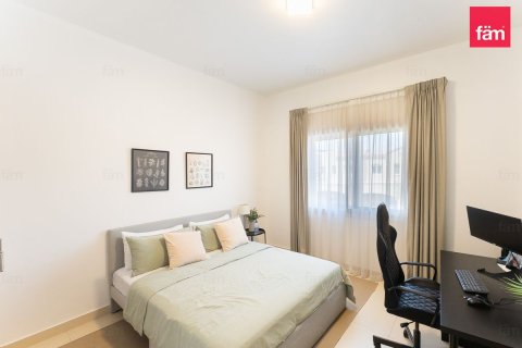 3 bedrooms Townhouse in Dubai, UAE No. 210743 8