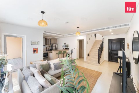3 bedrooms Townhouse in Dubai, UAE No. 210743 4