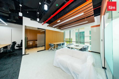 124.8m² Office in Sheikh Zayed Road, UAE No. 210742 11