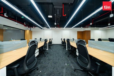 124.8m² Office in Sheikh Zayed Road, UAE No. 210742 10