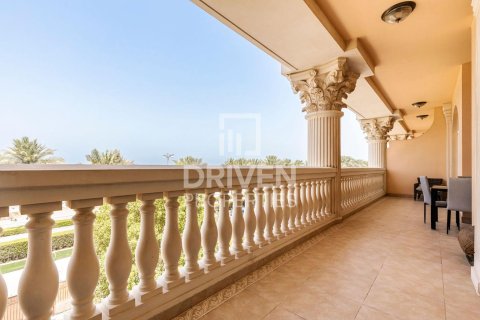 2 bedrooms Apartment in The Crescent, UAE No. 138027 4