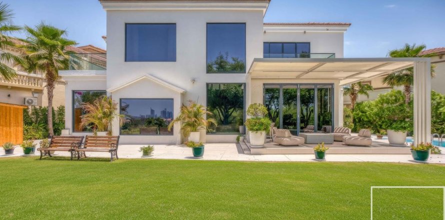 5 bedrooms Villa in Jumeirah Islands, UAE No. 194260