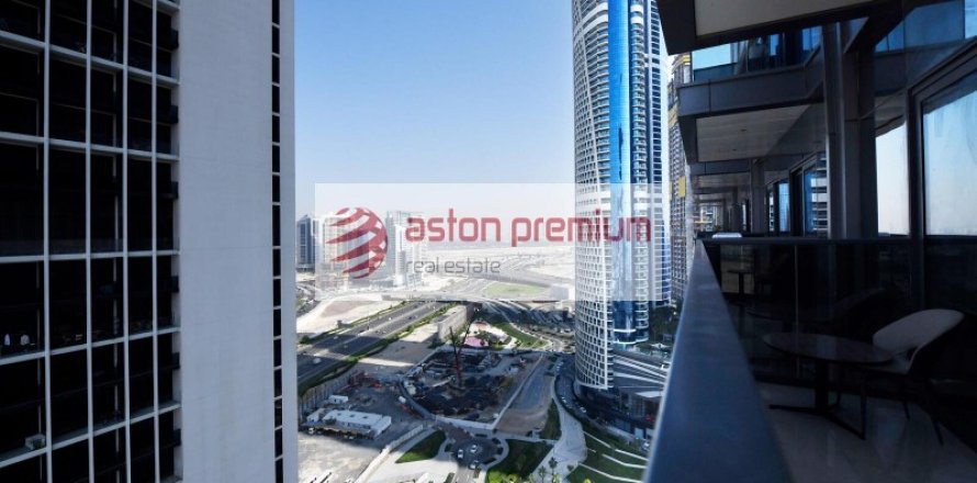 Квартира с 2 спальнями в Бизнес-Бэй, ОАЭ №144884