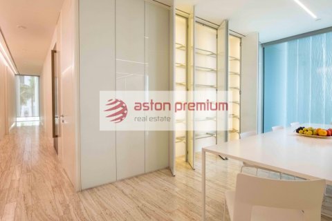 2 bedrooms Apartment in Palm Jumeirah, UAE No. 144881 25