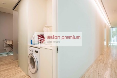 2 bedrooms Apartment in Palm Jumeirah, UAE No. 144881 17