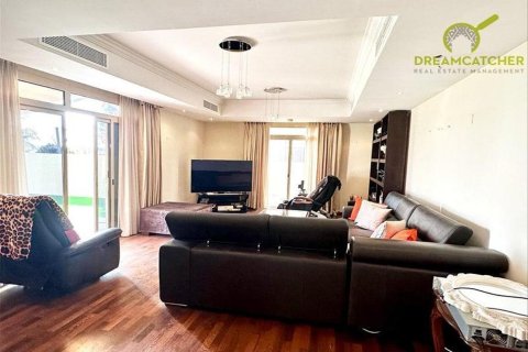 5 غرفة نوم  فيلا في Al Hamra Village, الإمارات العربية المتحدة رقم 75266 19