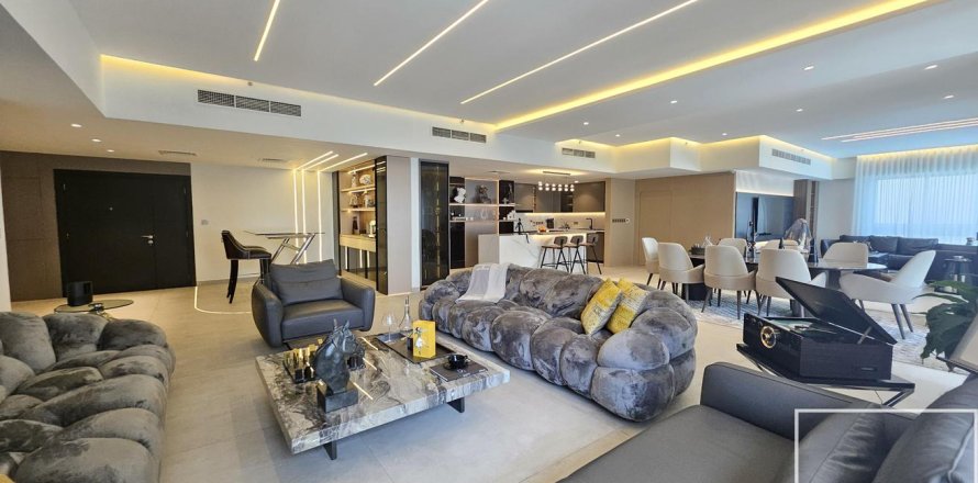 Appartement de 4 chambres à Executive Towers, UAE No. 194630