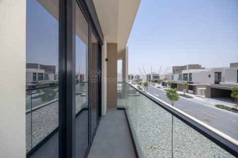 5 bedrooms Villa in Dubai, UAE No. 170743 24