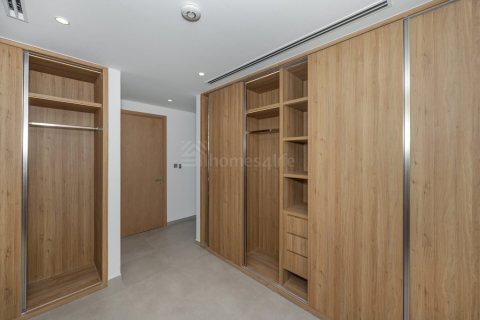 5 bedrooms Villa in Dubai, UAE No. 170743 18