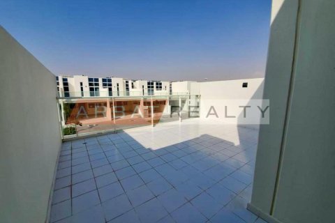 Villa de 3 chambres à Dubai, UAE No. 201167 4
