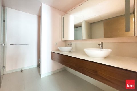 Apartment de 2 dormitorios en City Walk, UAE No. 165258 14