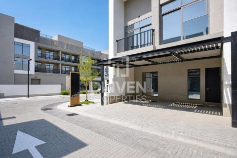 Villa de 5 chambres à Liwan, UAE No. 210012