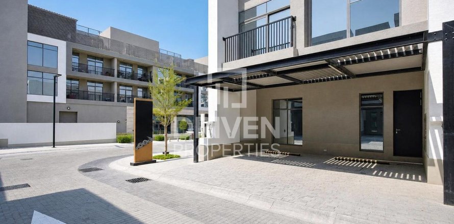 Villa de 5 chambres à Liwan, UAE No. 210012