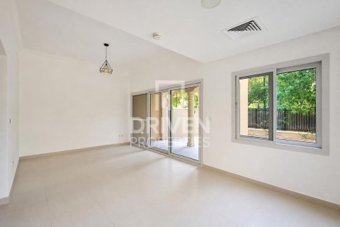Villa de 3 chambres à Bella Casa, UAE No. 210008 3