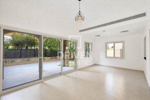 Villa de 3 chambres à Bella Casa, UAE No. 210008 6