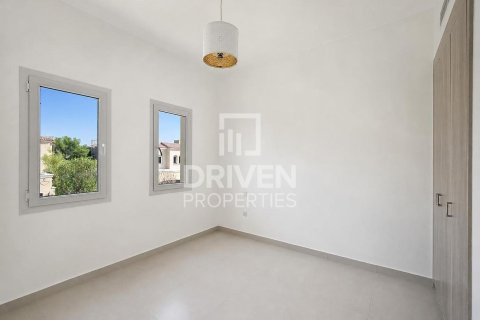 Villa de 3 chambres à Bella Casa, UAE No. 210008 13