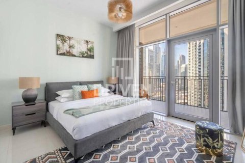 Apartment de 2 dormitorios en BLVD Crescent, UAE No. 190436 5