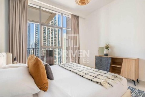Apartment de 2 dormitorios en BLVD Crescent, UAE No. 190436 6
