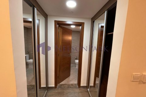 1 bedroom Apartment in Lusail, Qatar No. 60986 6