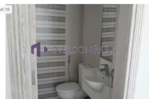 4 bedrooms Villa in Doha, Qatar No. 60992 6