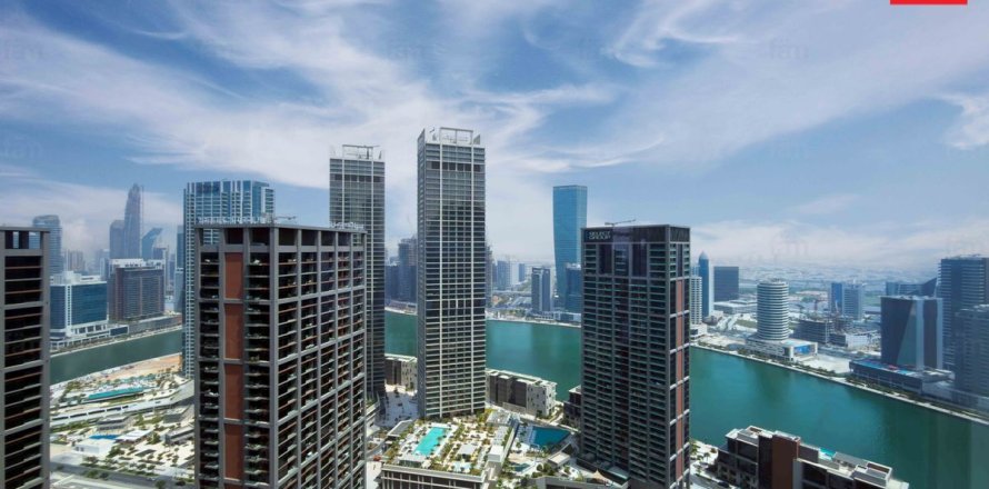156.1m² Office in Business Bay, UAE No. 199337