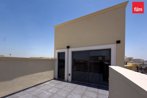 5 bedrooms Townhouse in Dubai, UAE No. 161551 4