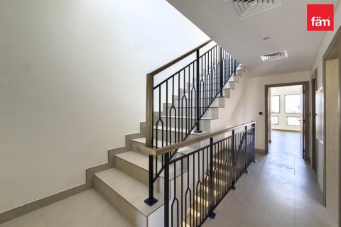 5 bedrooms Townhouse in Dubai, UAE No. 161551 9