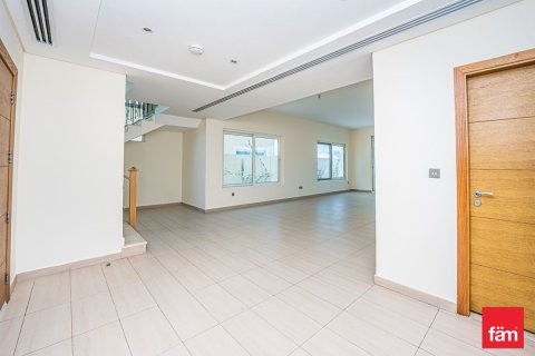 Вилла с 4 спальнями в Дубай, ОАЭ №148584 5