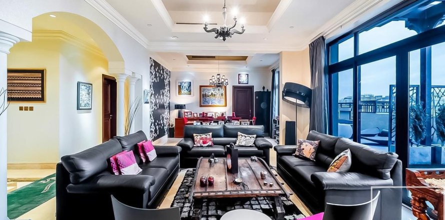 Пентхаус с 4 спальнями в Пальма Джумейра, ОАЭ №136528