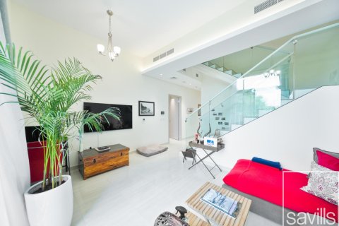 Таунхаус с 4 спальнями в Dubai Sports City, ОАЭ №136530 3