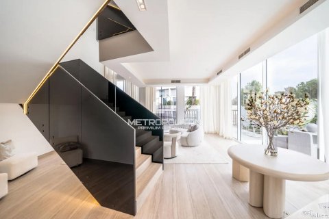 4 bedrooms Townhouse No. 129952 2