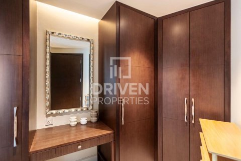 Квартира с 2 спальнями в The Address Residence Fountain Views, ОАЭ №193143 17