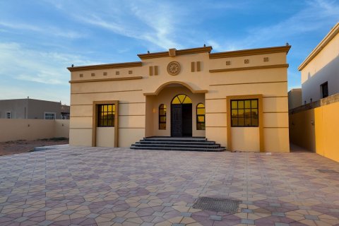 4 bedrooms Villa in Al Riffa, UAE No. 184128