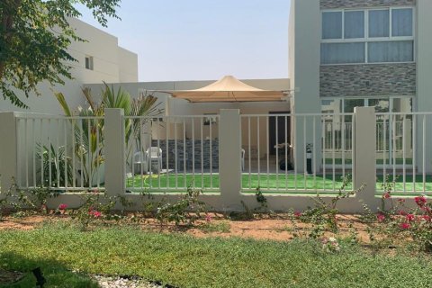 4 bedrooms Townhouse in Ras Al Khaimah, UAE No. 184127