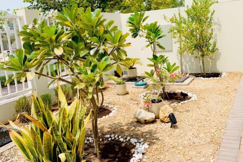 4 bedrooms Townhouse in Ras Al Khaimah, UAE No. 184127 13