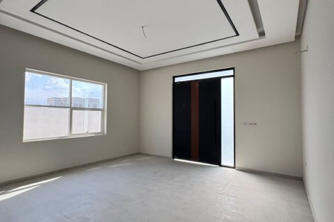 4 bedrooms Villa in Seih Al Uraibi, UAE No. 184129 8